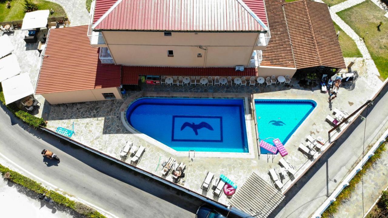 Seabird Hotel Moraḯtika Ngoại thất bức ảnh