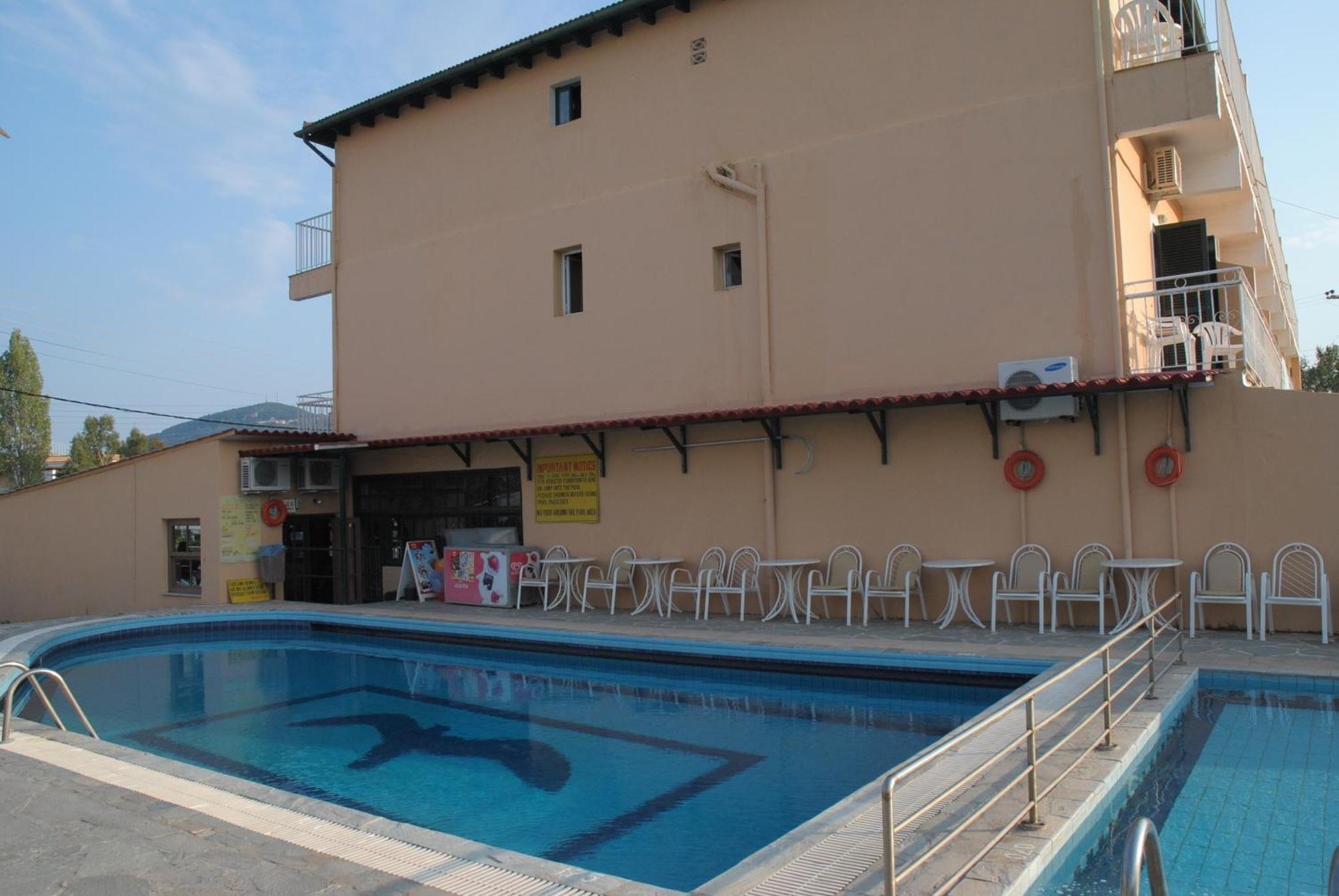 Seabird Hotel Moraḯtika Ngoại thất bức ảnh