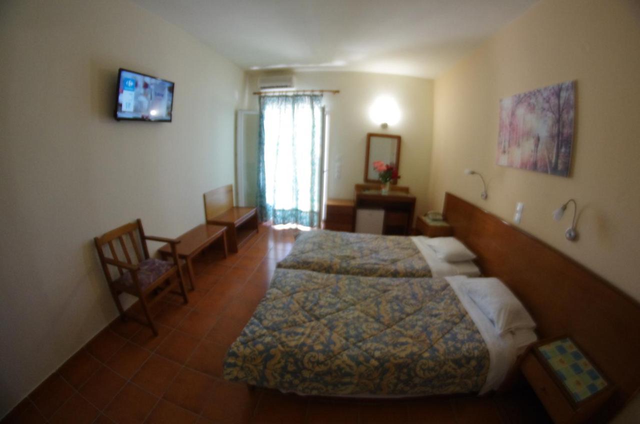Seabird Hotel Moraḯtika Ngoại thất bức ảnh