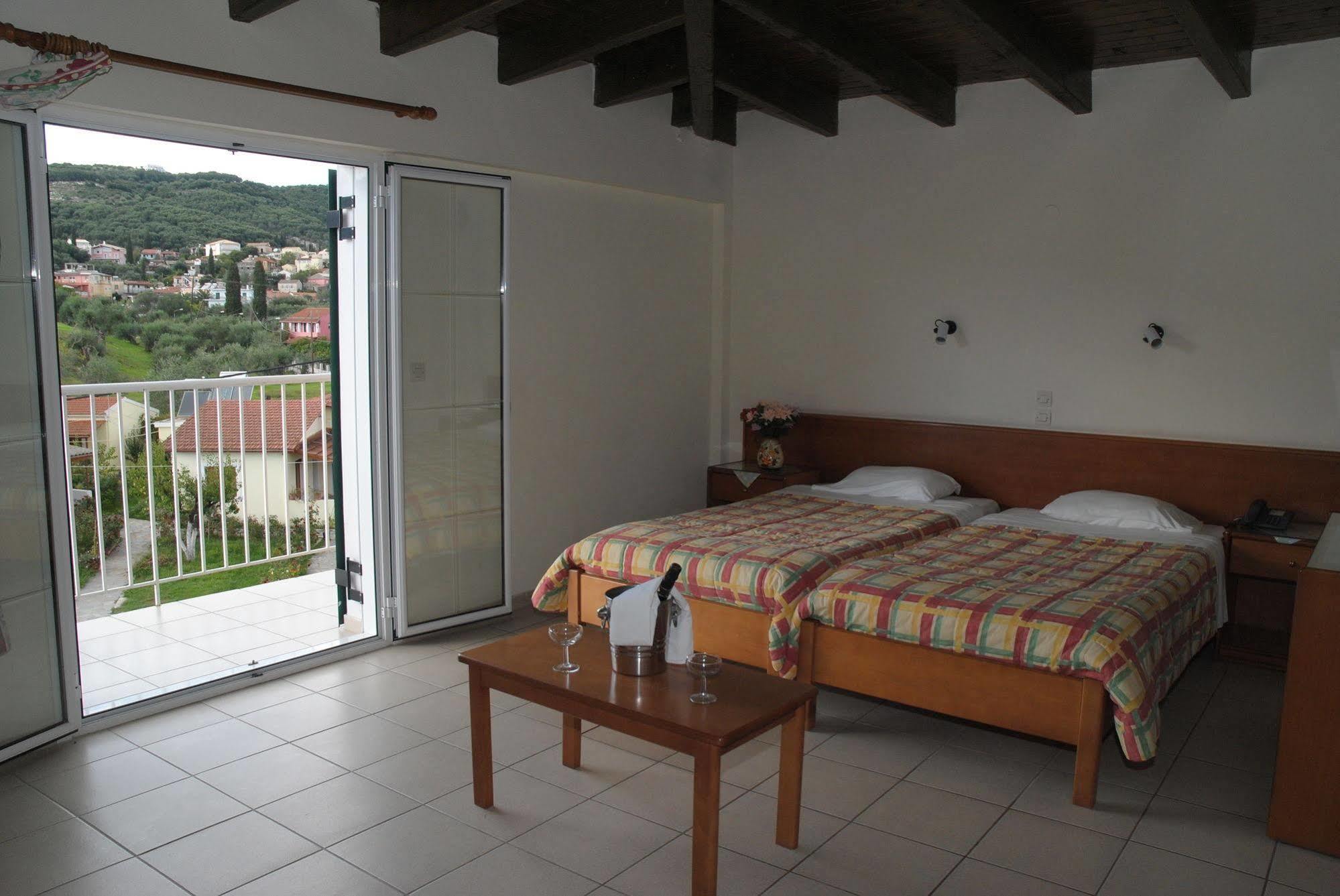 Seabird Hotel Moraḯtika Ngoại thất bức ảnh